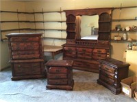 Heavy Wood Queen bedroom set with king mattress