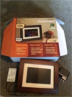 Digital Picture Frame with remote
