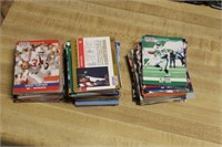 LOT OF NFL PRO SET TRADING CARDS