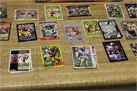 LARGE LOT OF NFL TRADING CARDS