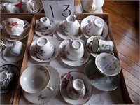 Box of 9 Cups & Saucers