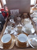 Box of 12 Cups & Saucers