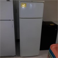 Awanti 57" tall fridge and freezer