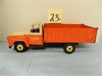 Tru-Scale International Box Truck w/ Ramp Door -