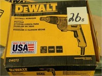 DeWalt DW272 Drywall Scrugun