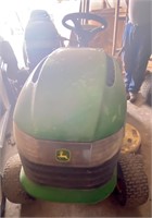 JOHN DEERE L100