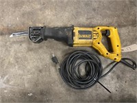 DeWalt eclectic sawzall, plugged in and it works