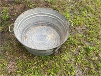 Vintage Galvanized Metal Wash Tub-Round