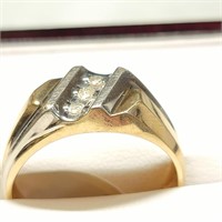 $2400 10K  Diamond(0.15ct) Ring
