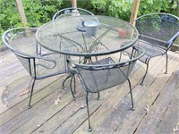Outdoor Metal Patio Table w/ Chairs