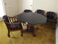 Table w/ (4) Captain Chairs - w/ Leaf