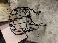 Plant stand metal
