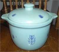 1950s Cronin Tulip Bean Pot