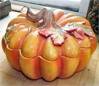Lidded Pumpkin Bowl