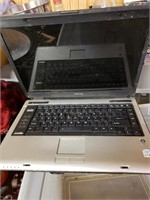 Toshiba Laptop with cord