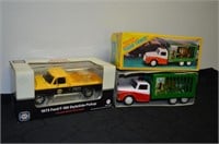 LOT OF 2 TRUCKS  1973 F100 (DIE CAST) AND TIGER TR
