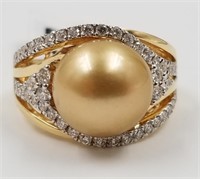 18K Gold South Sea Pearl & Diamond Ring, the ring