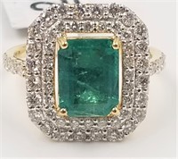 18K Gold Emerald & Diamond Ring, this ring is moun