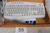 Replacement US S/L Keyboard - NIB