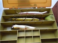 Magnum tackle box with baits