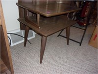 MID CENTERY END TABLE