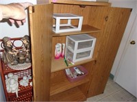 WOOD PANTRY & CONTENTS 28"x5'