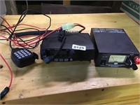 Kenwood scanner with power supply