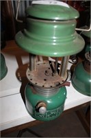 COLMAN LANTERN MODEL 321B - NO GLASS