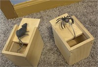 1 Mouse In Box And 1 Spider In Box