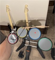 GUITAR HERO VIDEO GAME AND INSTRUMENTS