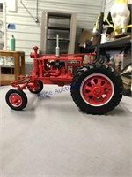 FARMALL F-20 WIDE-FRONT TOY TRACTOR