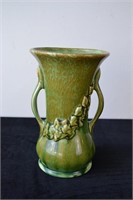 Vintage Pottery Vase 840 USA