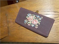 Vintage clutch purse LR