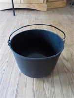 Cast iron pted pot 608 11.5 dia 9" high Age? TV