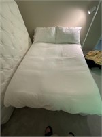 Full size bed with comforter