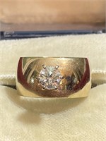 Lady's Diamond Engagement Ring