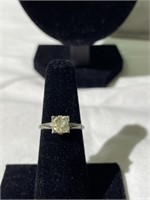 Lady's Ring with CZ