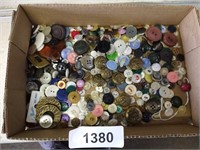 Asst Buttons (Some Vintage)