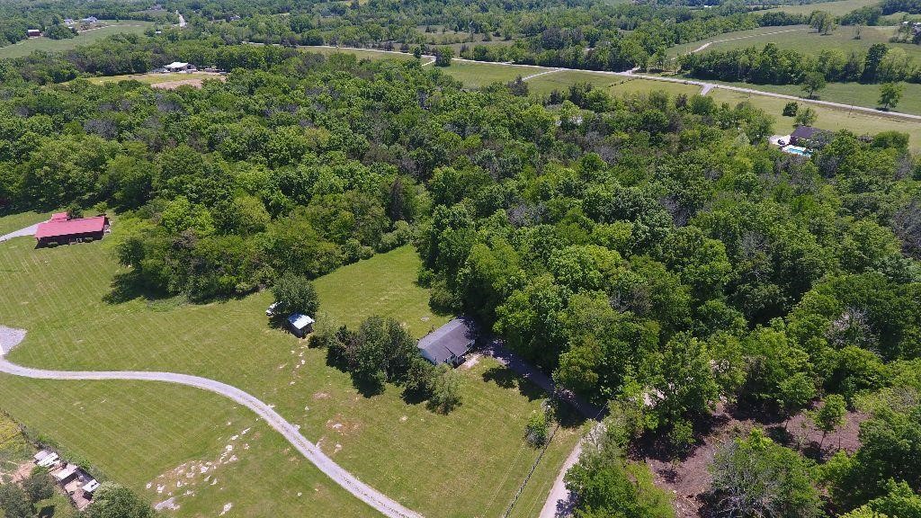 House & 7+/- Acres - 261 Mill Road, Shelbyville TN