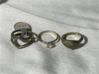 3 Vintage Rings