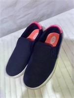 (1M ) Dr. Scholl's Kids' Madison Slip On Sneaker