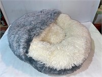 HALF COVERED CAT BED / SMALL DOG BED