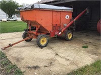 Kory gravity wagon with hyd seed auger
