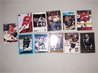 Lot of 11 Brett Hull cards