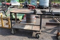Welding bench on casters