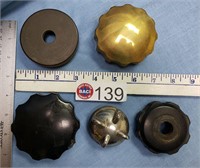 (5) AUTOMOBILE THREADED CAPS (2)BRASS