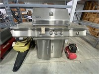 Jenn Air Stainless Steel Gas Outdoor Grill