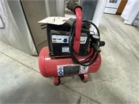 Central Pneumatic Portable A/C 1/3hp 3gal