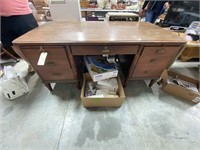 Wood Desk w/7 Drawers 64"L x 34"W x 30"H