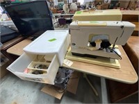 Kenmore Sewing Machine w/Accessories